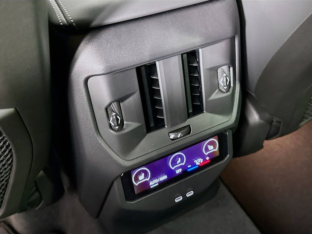 Thumbnail: 2026 BMW X3 - 18