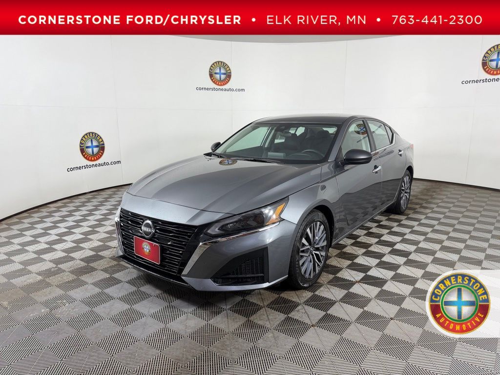 Gray (Gun Metallic) 2025 Nissan Altima Sedan Front-Wheel Drive Continuously Variable Transmission