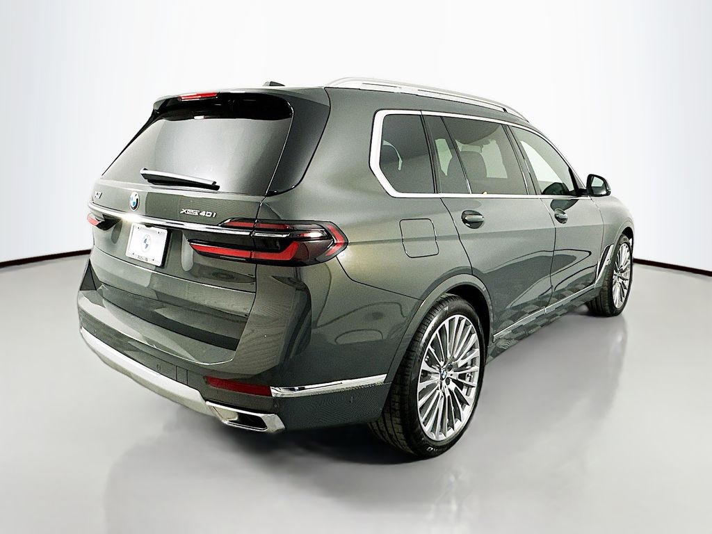 Thumbnail: 2026 BMW X7 - 5