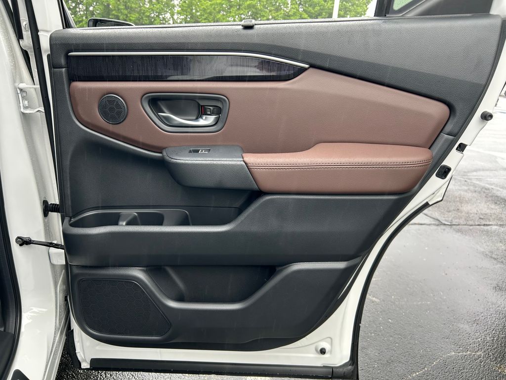 Thumbnail: 2025 Honda Pilot - 26