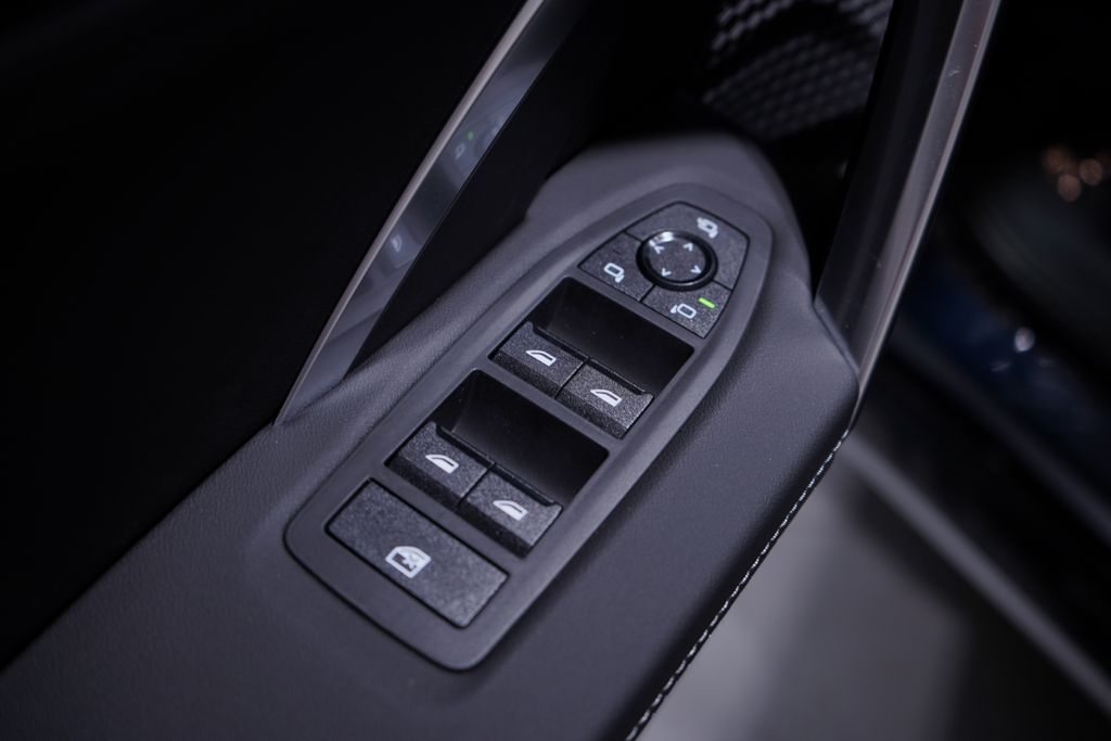 Thumbnail: 2026 BMW X1 - 11