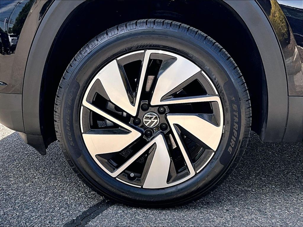 2024 Volkswagen Atlas — photo 7