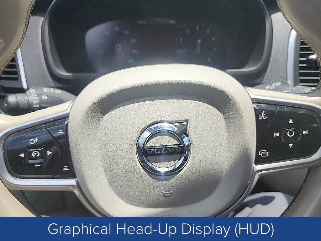 2019 Volvo XC90 T6 Momentum
