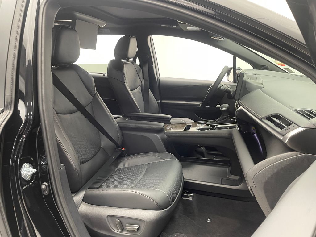 Thumbnail: 2026 Toyota Sienna - 18