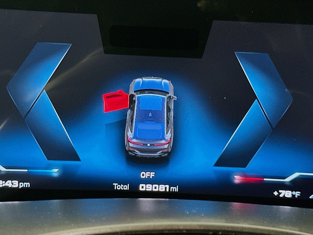 Thumbnail: 2025 BMW X6 - 12
