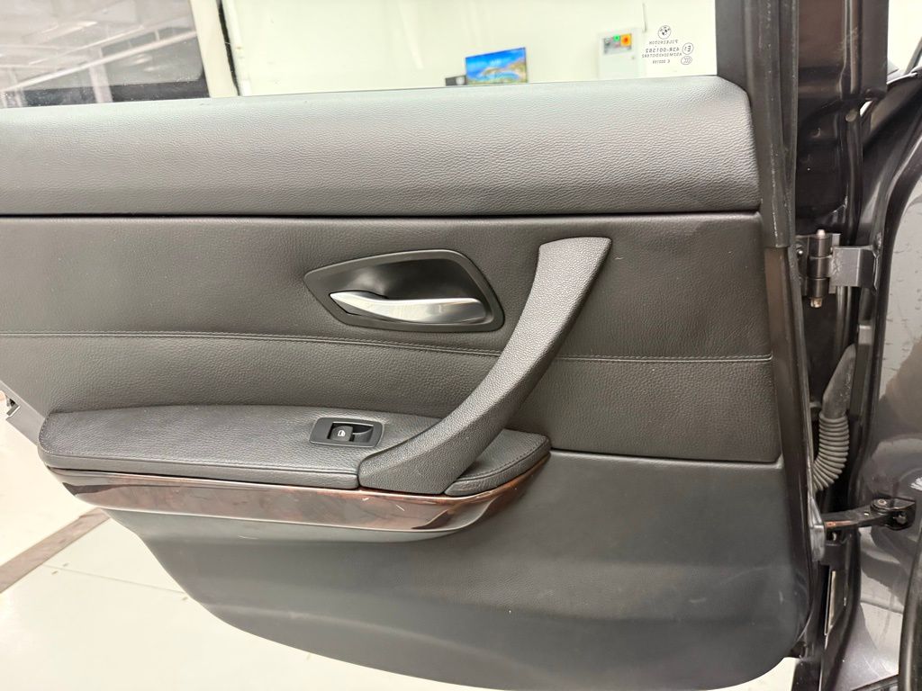 Thumbnail: 2007 BMW 3 Series - 23