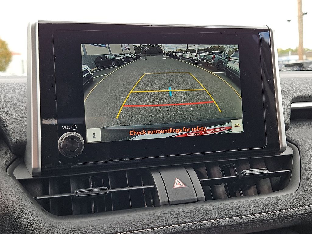 Thumbnail: 2025 Toyota RAV4 - 17