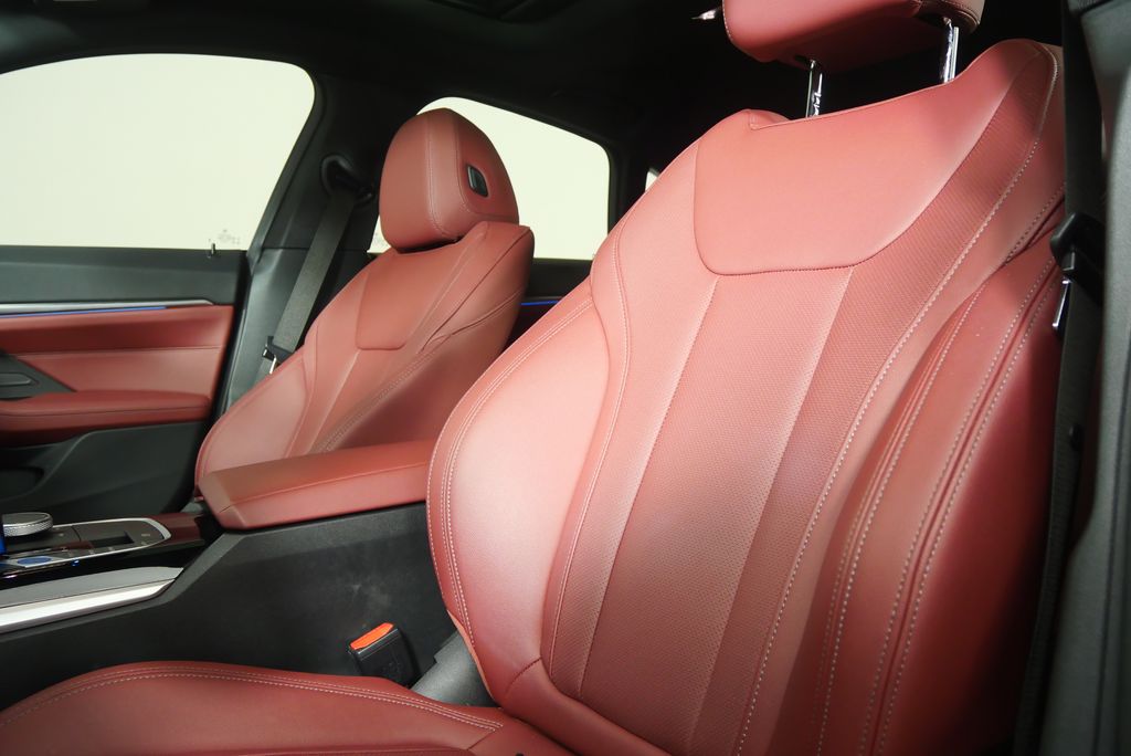 Thumbnail: 2023 BMW i4 - 11