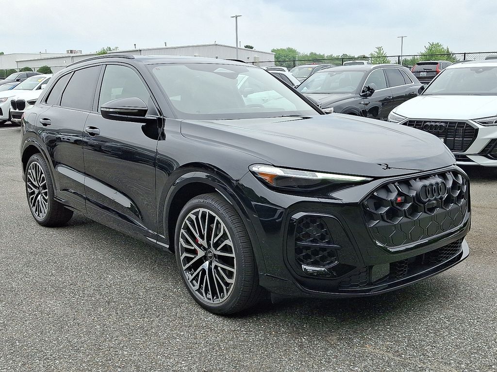 Thumbnail: 2025 Audi SQ5 - 2