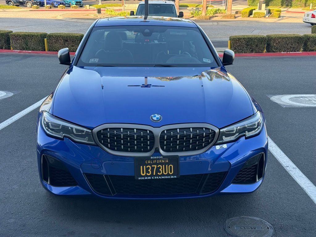 Thumbnail: 2021 BMW 3 Series - 3