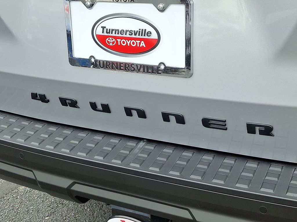 Thumbnail: 2025 Toyota 4Runner - 31
