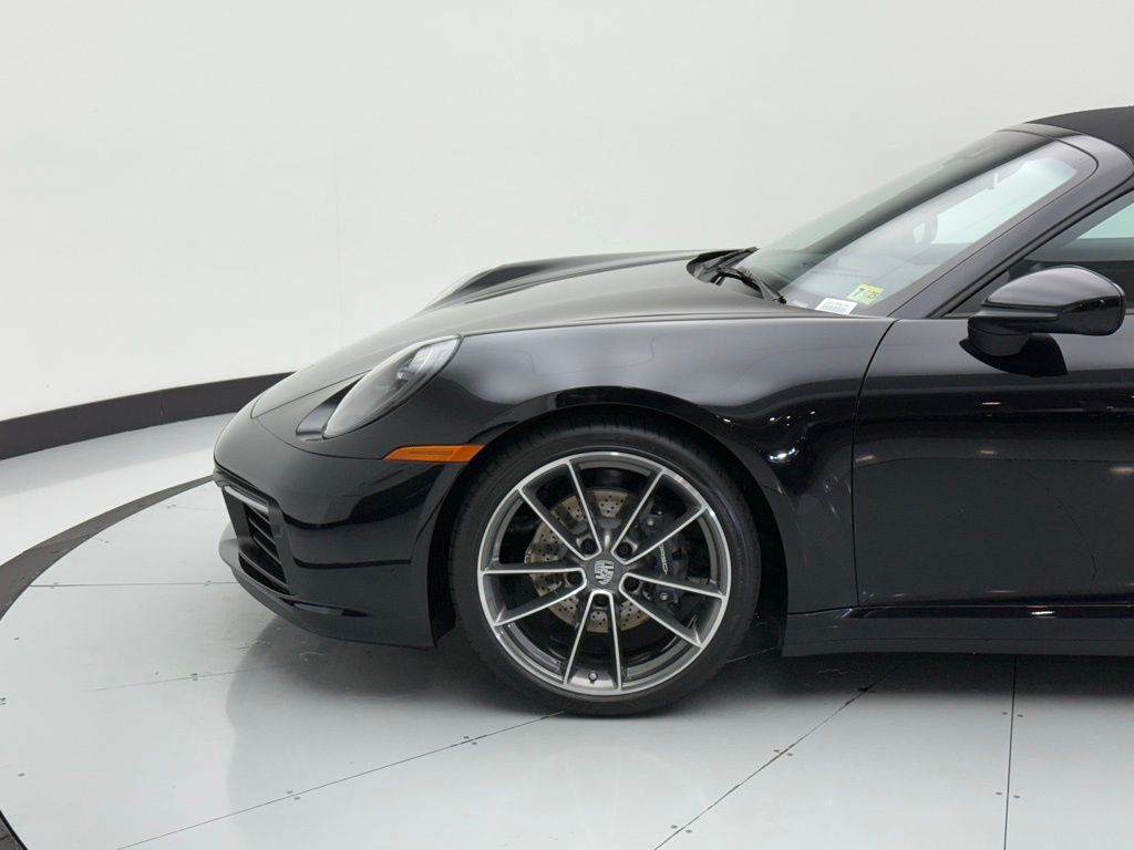 2024 Porsche 911 Carrera 4 29