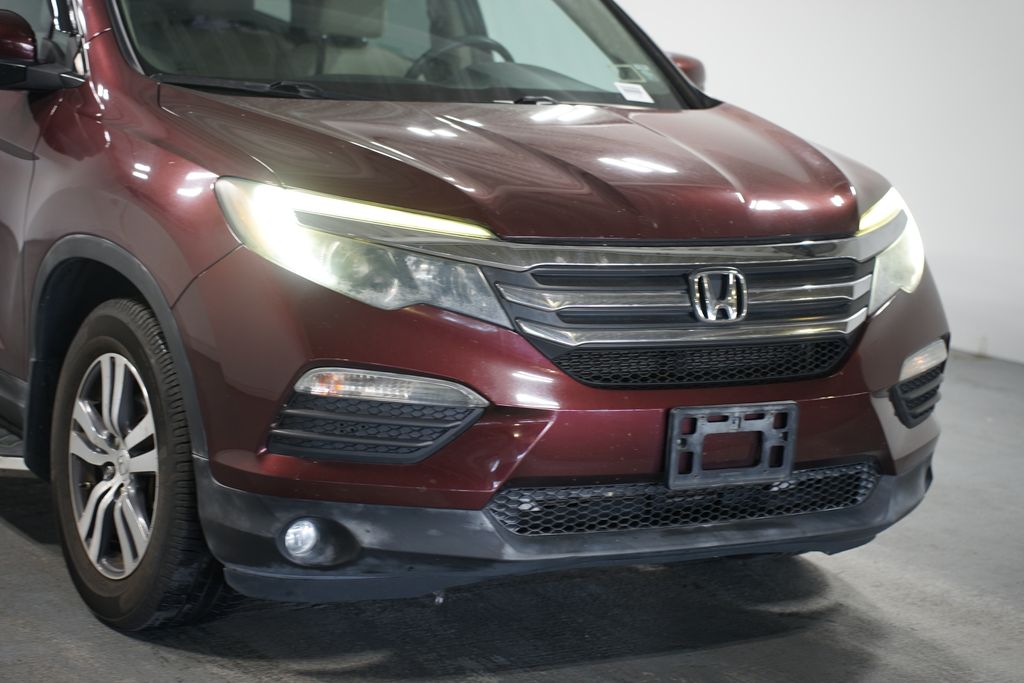 Thumbnail: 2016 Honda Pilot - 4