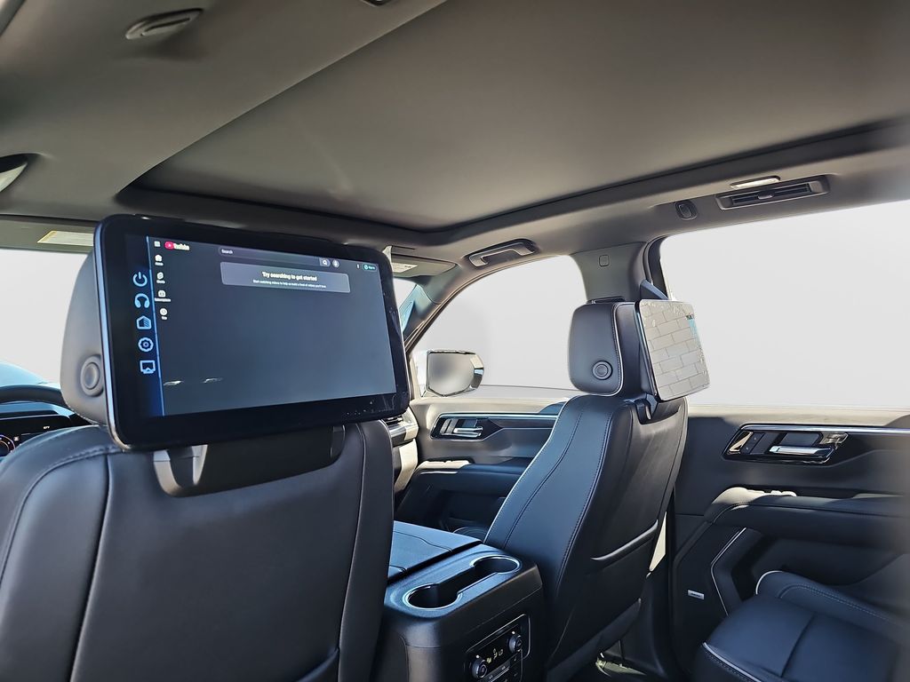 Used 2025 Chevrolet Suburban SUV