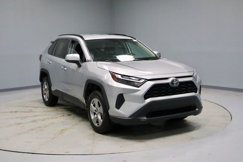 2025 Toyota RAV4 XLE AWD