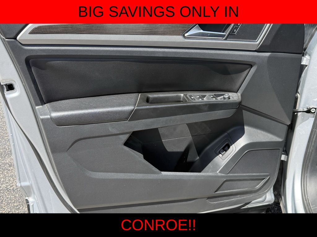 2018 Volkswagen Atlas 3.6L V6 SE Silver at Community Toyota