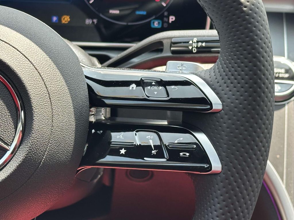 Thumbnail: 2025 Mercedes-Benz C-Class - 12