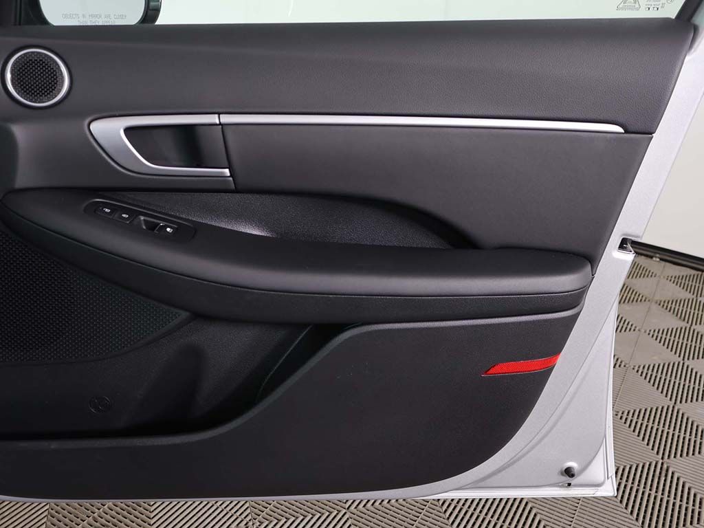 Certified Used 2025 Silver Hyundai SEL image 20