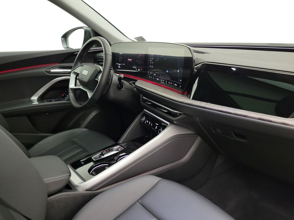 Thumbnail: 2025 Audi Q5 - 16