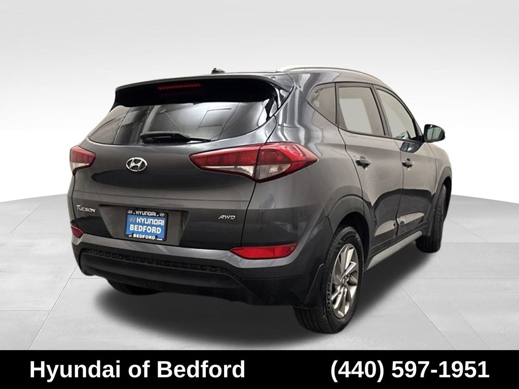 2017 Hyundai Tucson SE - Image 4