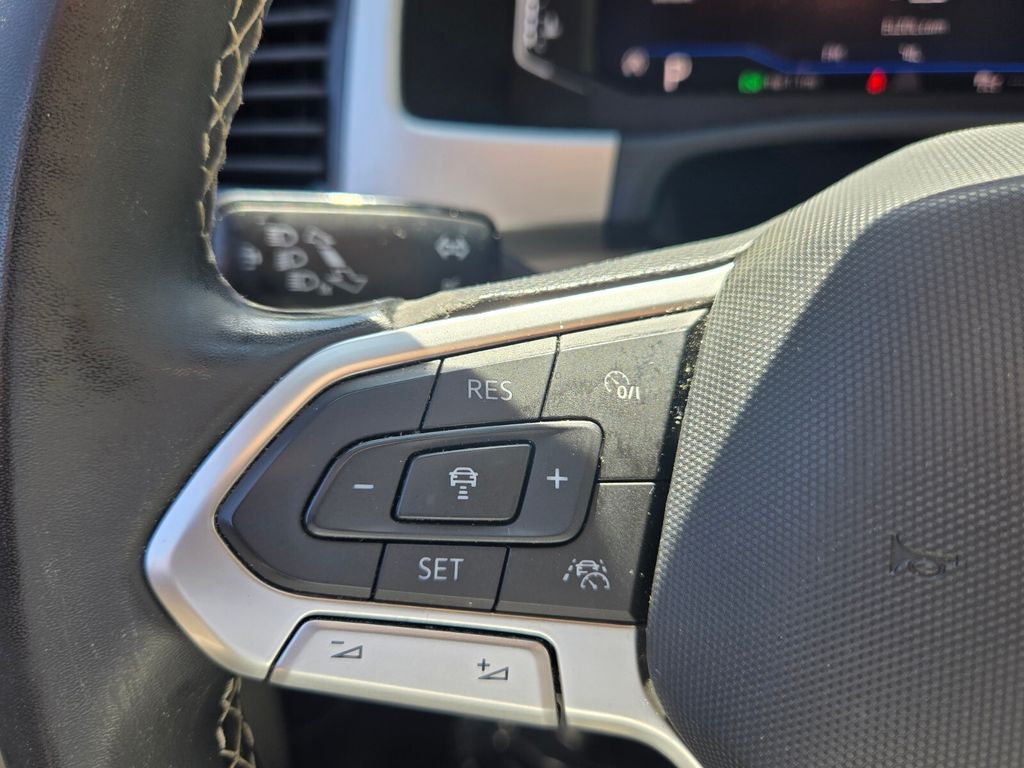 2021 Volkswagen Atlas - $17,330