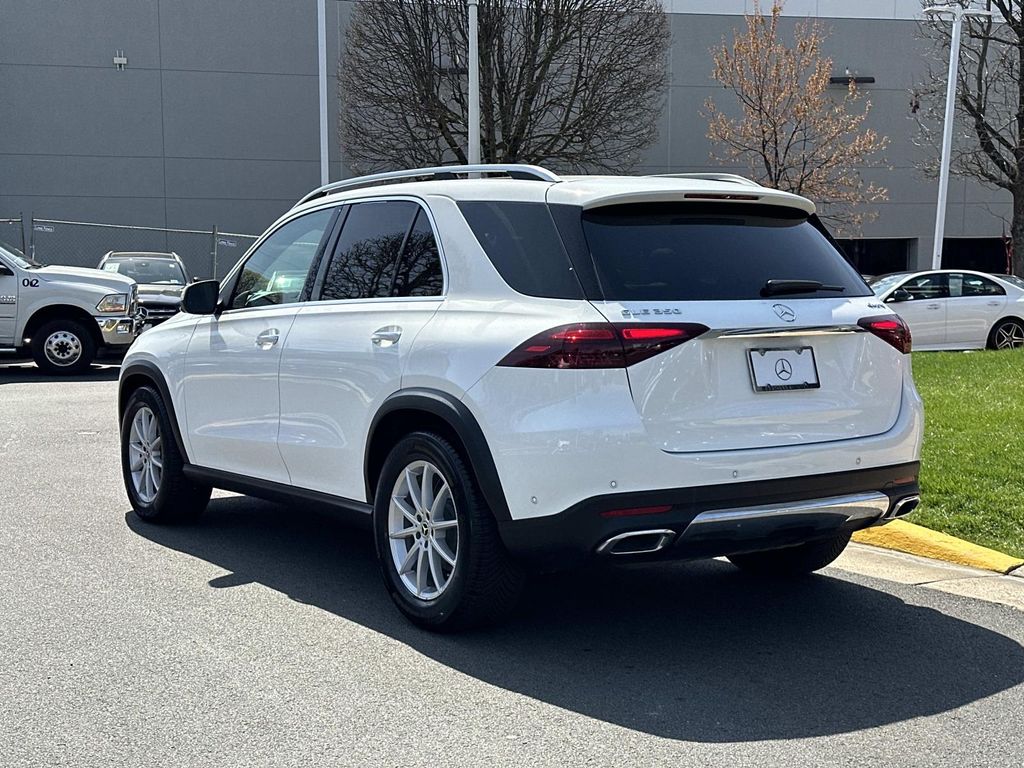 Thumbnail: 2025 Mercedes-Benz GLE - 13