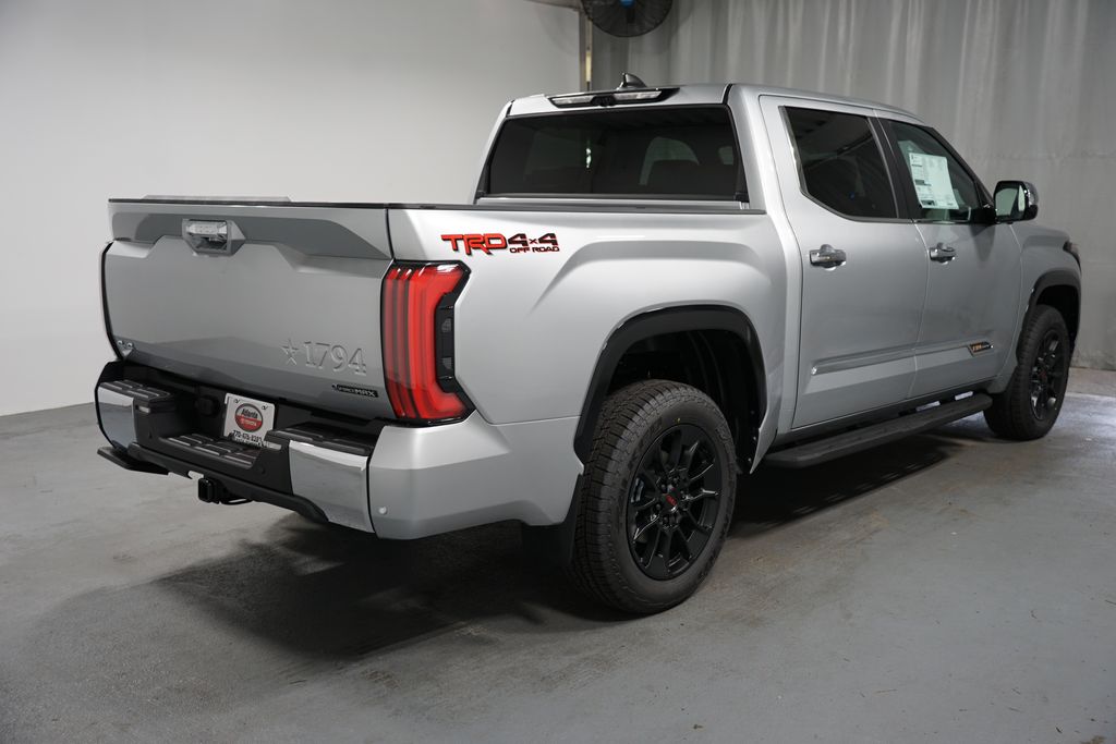 Thumbnail: 2025 Toyota Tundra - 9