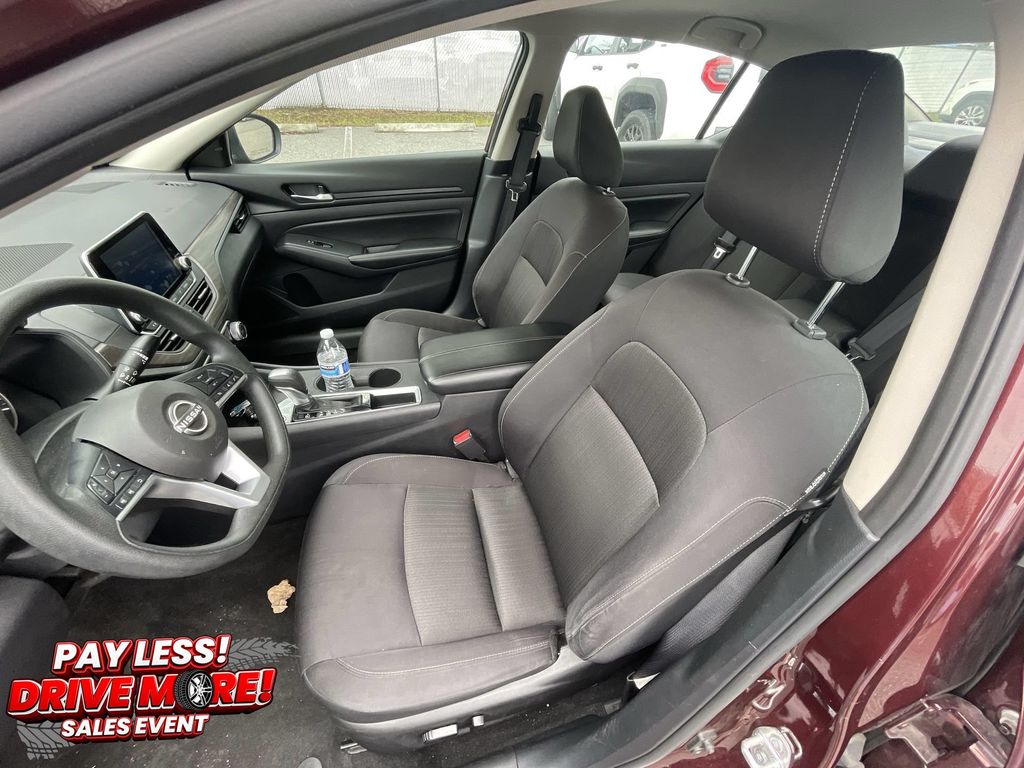 Used 2025 Nissan Altima Sedan