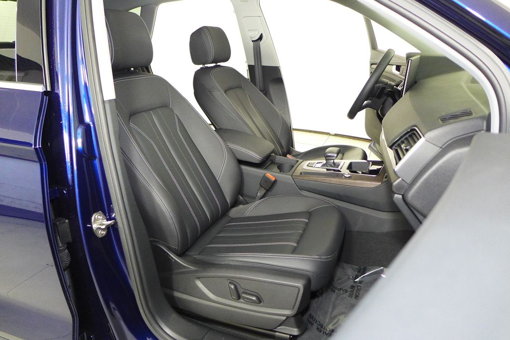 Thumbnail: 2023 Audi Q5 - 19
