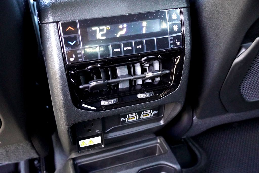 New Car 2025 Jeep Grand Cherokee L  Limited For Sale Under $50,000 In Taylor, Texas