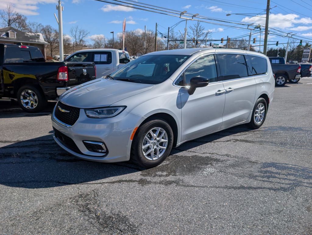 2024 Chrysler Pacifica Touring L FWD