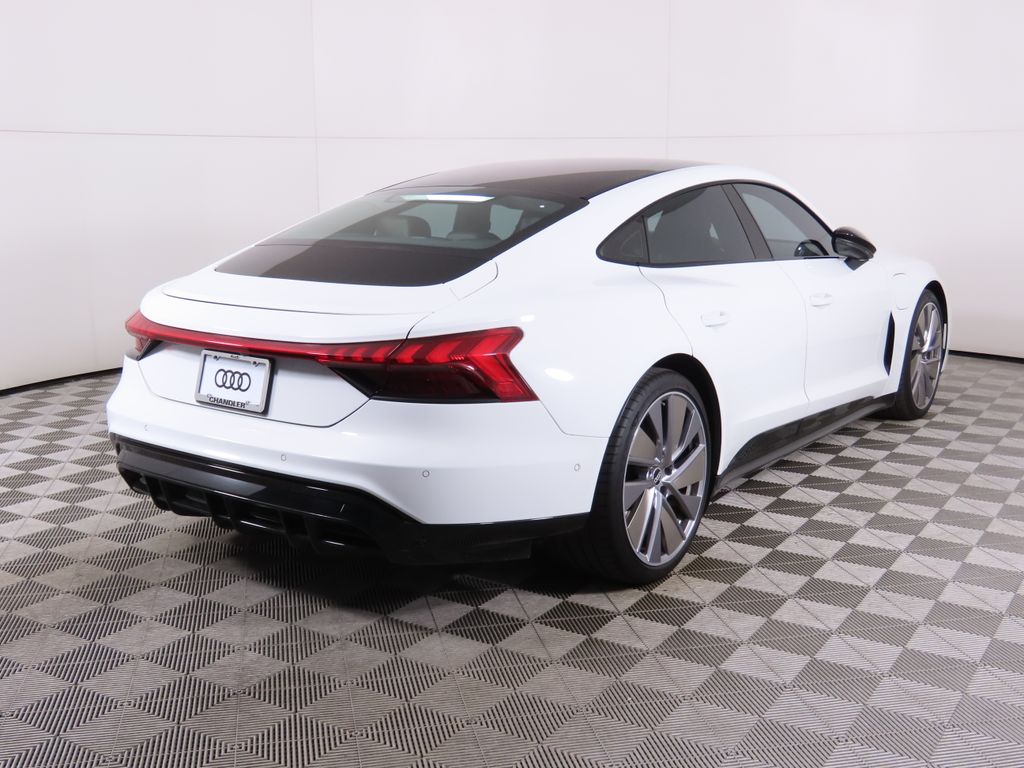 2022 Audi e-tron GT Prestige 5