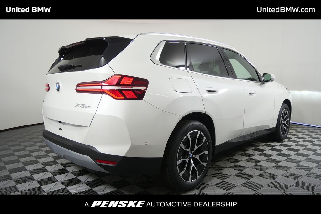 Thumbnail: 2026 BMW X3 - 3