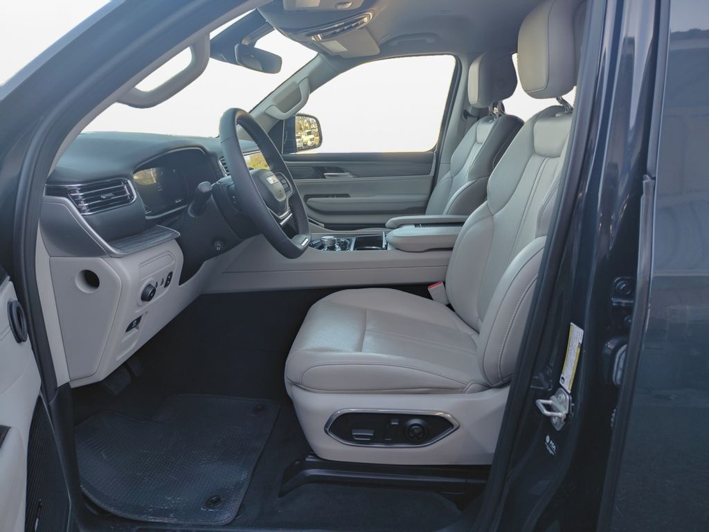 Used Car 2024 Jeep Wagoneer L  Series Iii For Sale Under $60,000 In Austin, Texas