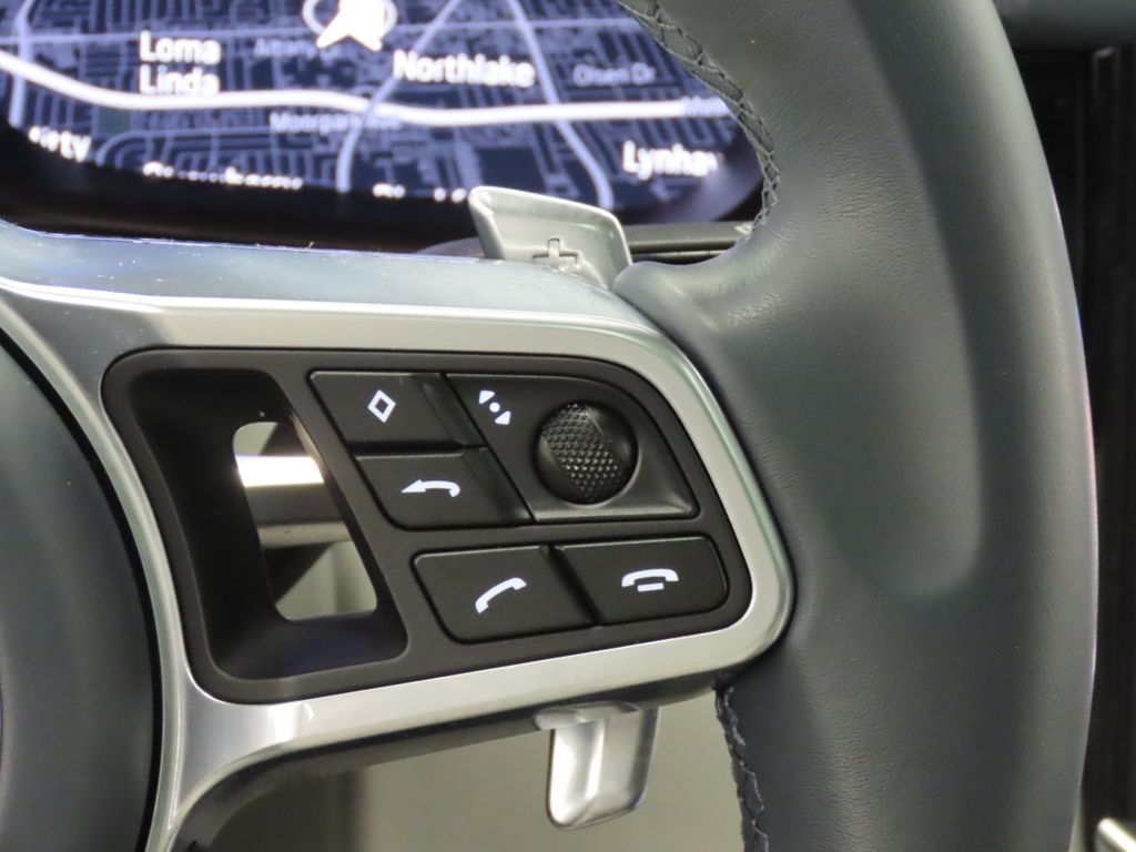 Thumbnail: 2023 Porsche  - 21