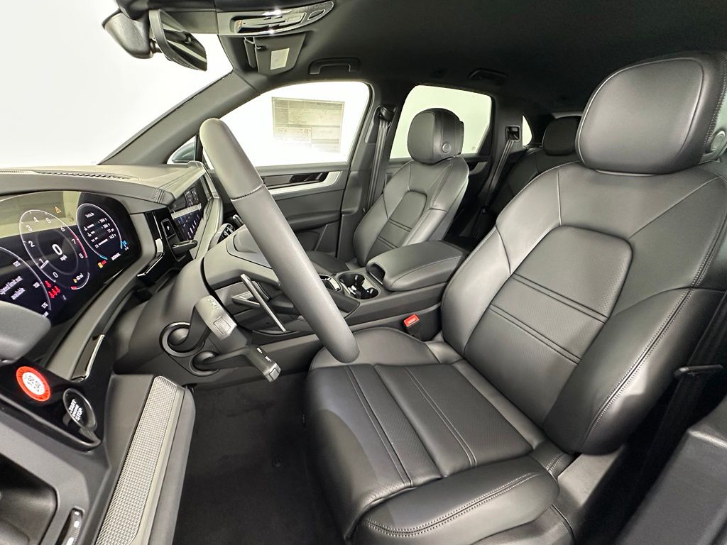 Thumbnail: 2026 Porsche Cayenne - 5