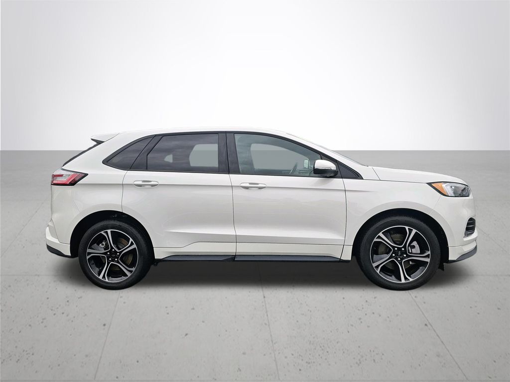 2022 Ford Edge ST