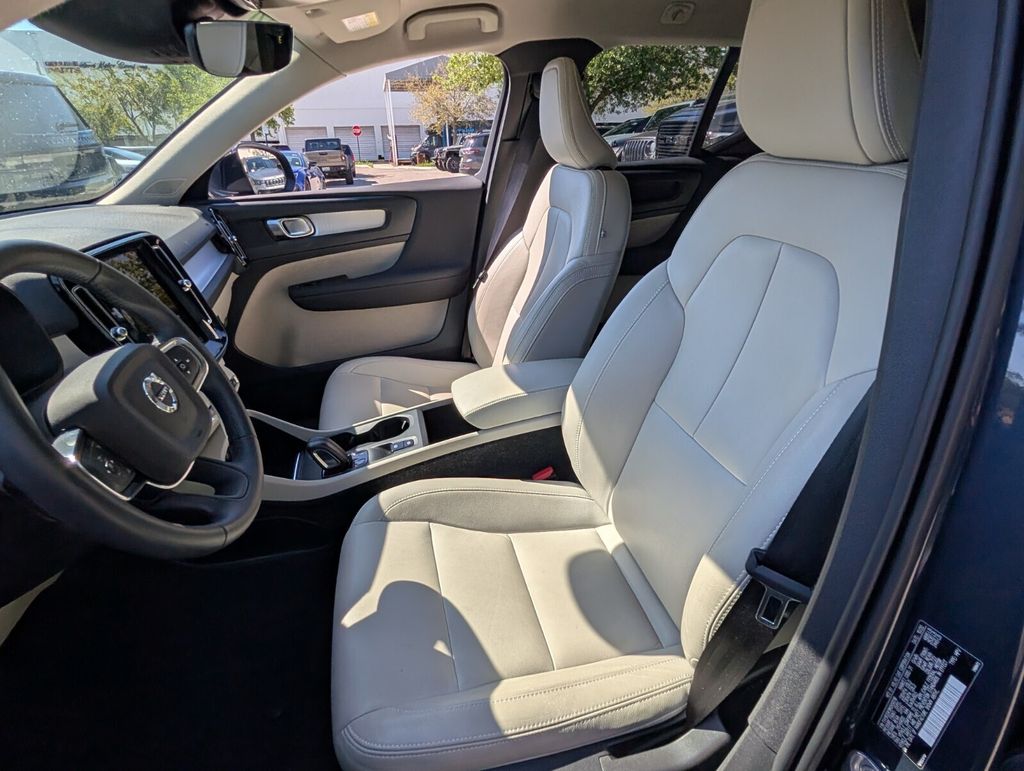 used 2021 Volvo XC40 car, priced at $22,998