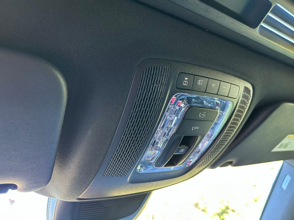 Thumbnail: 2022 Mercedes-Benz GLE - 32