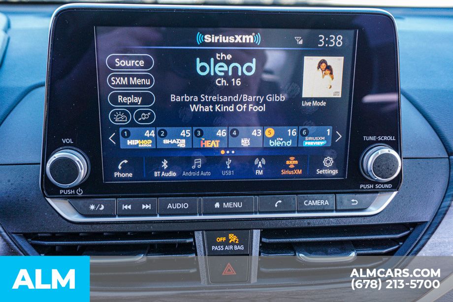 Used 2025 Red Nissan 2.5 SV image 37