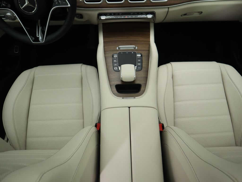 Thumbnail: 2026 Mercedes-Benz GLE - 18
