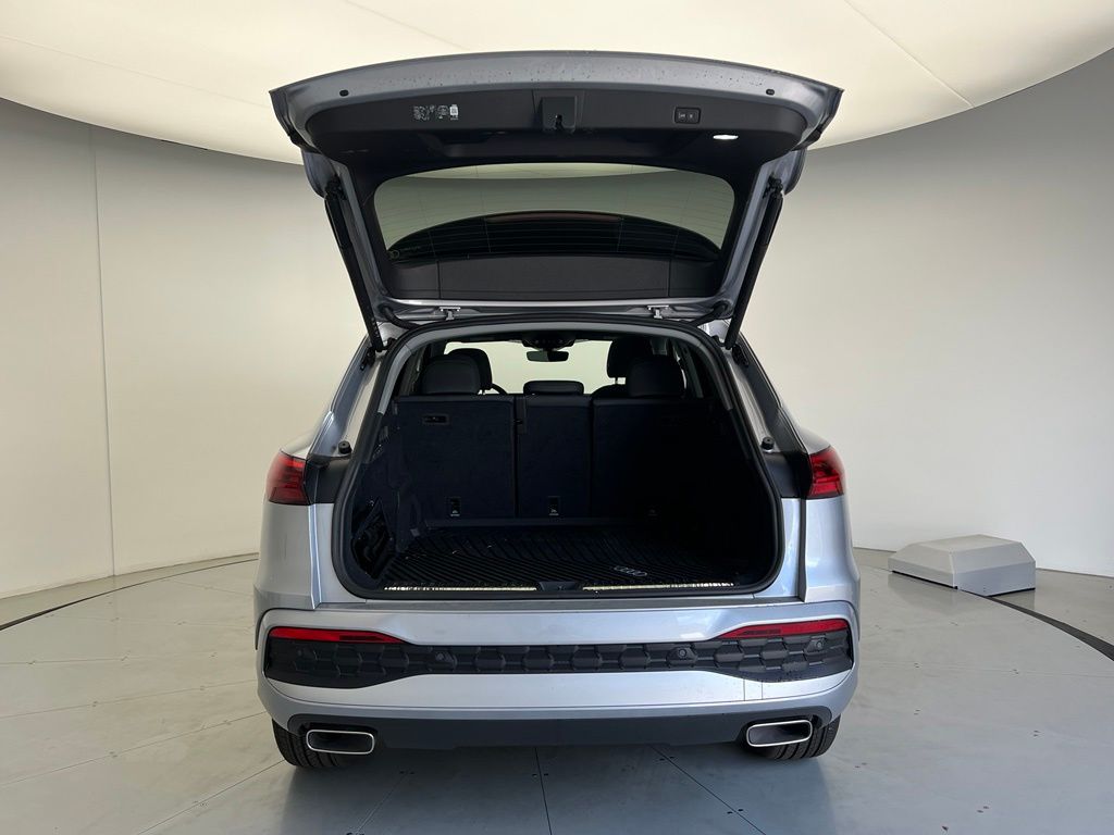 Thumbnail: 2025 Audi Q5 - 5