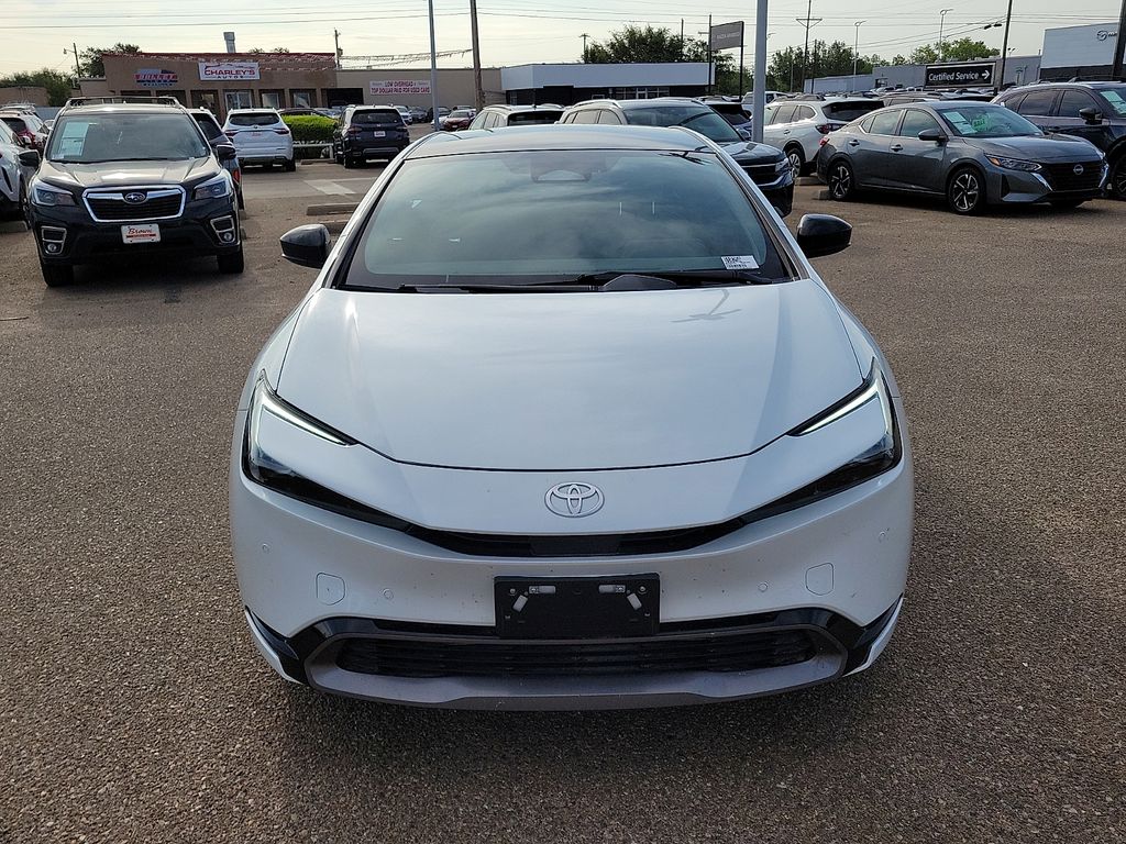 2023 Toyota Prius XLE - 2