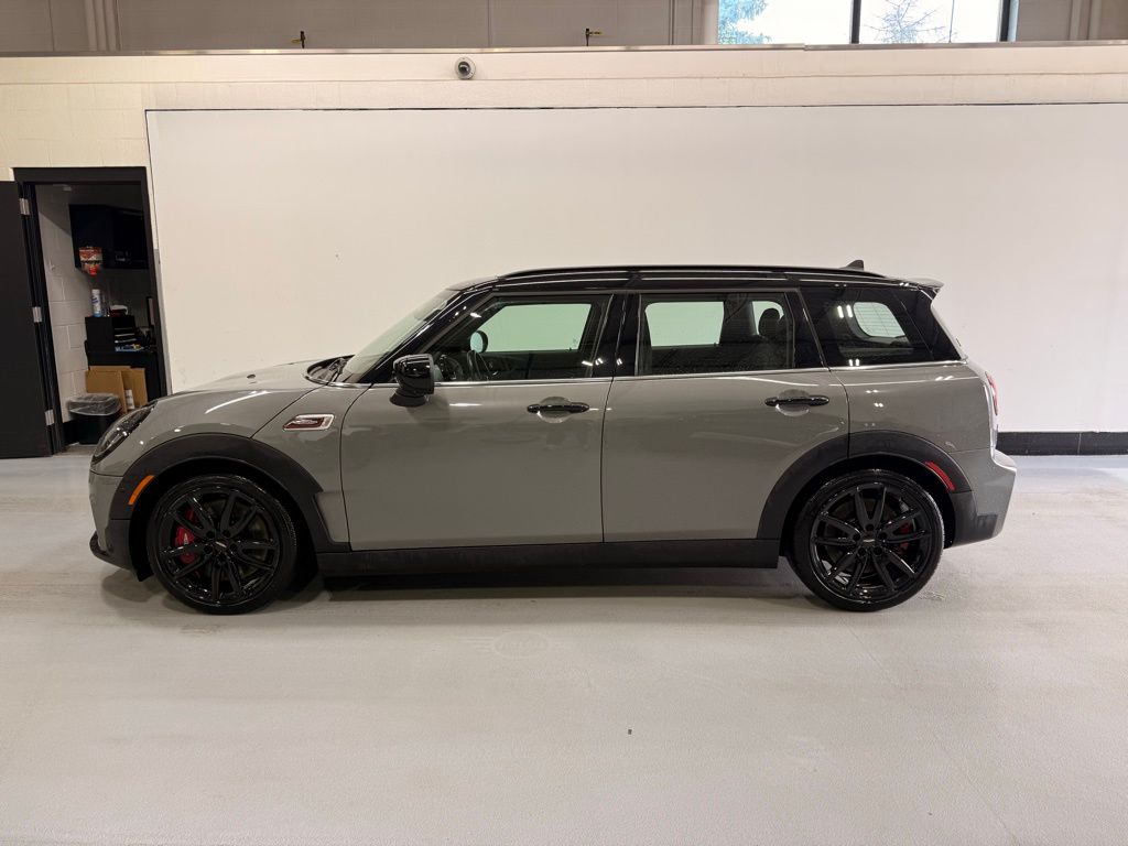 Thumbnail: 2022 MINI Cooper Clubman - 2