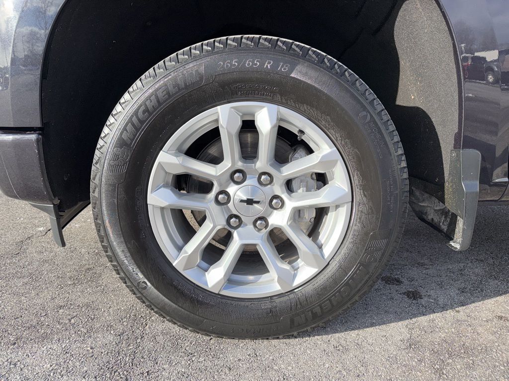 Thumbnail: 2023 Chevrolet Silverado 1500 - 9