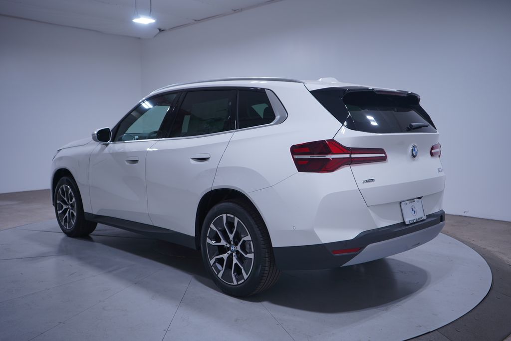 Thumbnail: 2026 BMW X3 - 3