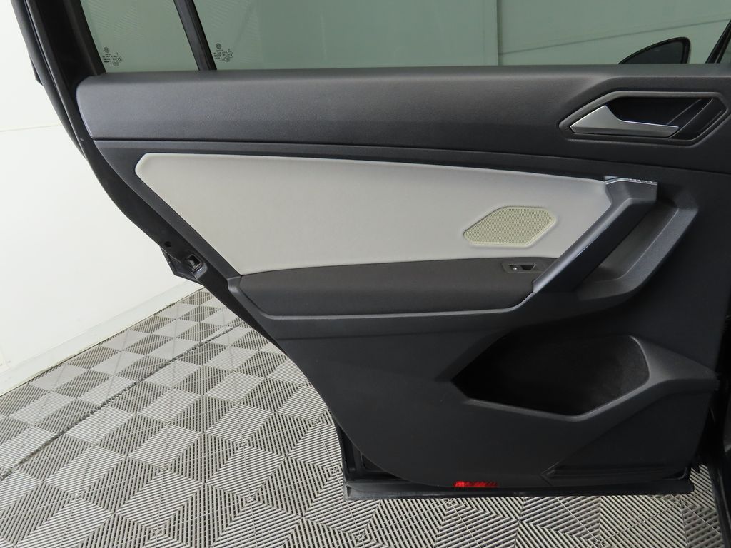 Thumbnail: 2021 Volkswagen Tiguan - 26