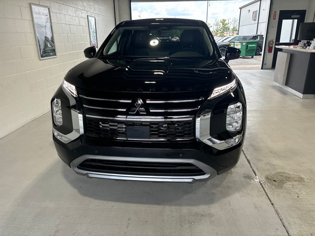New 2026 Mitsubishi Outlander SUV