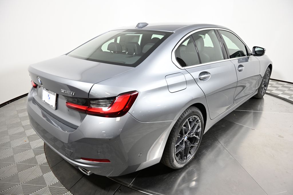 Thumbnail: 2026 BMW 3 Series - 5