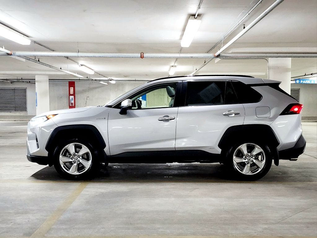 2019 Toyota RAV4 Hybrid Limited 14